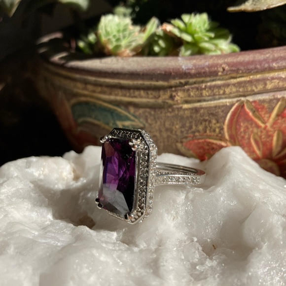 Silver with Purple Stone Statement Ring 13g - Picture 7 of 9